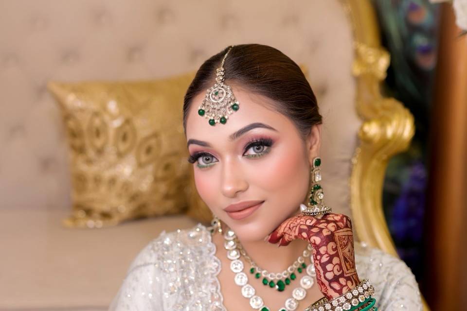 Best Makeup Artist in Varanasi