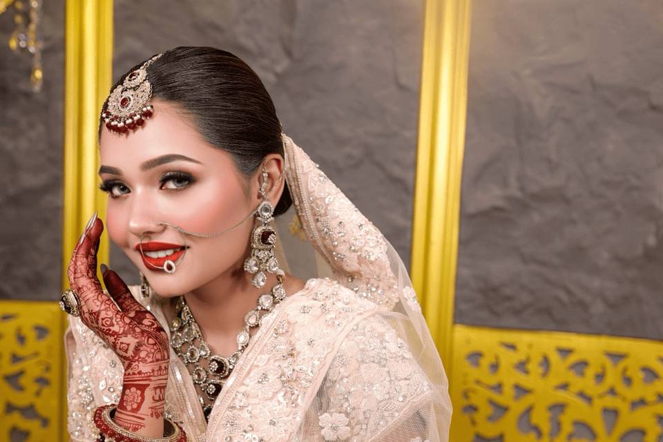 Best Makeup Artist in Varanasi