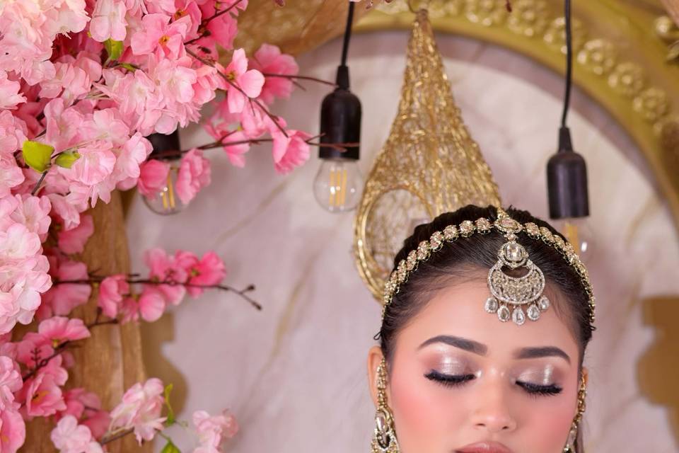 Best Makeup Artist in Varanasi