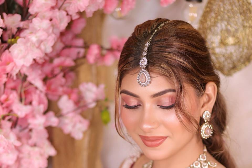 Best Makeup Artist in Varanasi