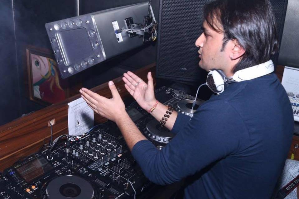 Dj Rohit Makhan