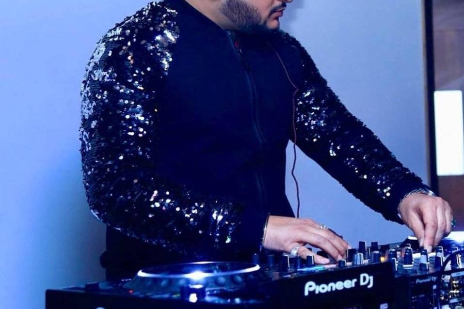 DJ Rohit Makhan