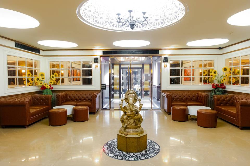 CONVENTION CENTRE LOUNGE