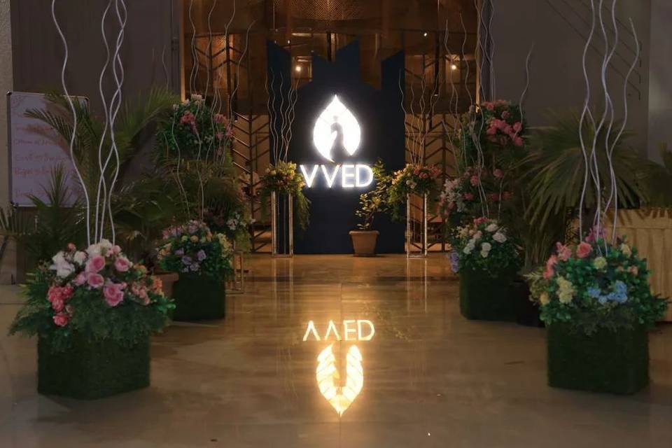 Entrance decor