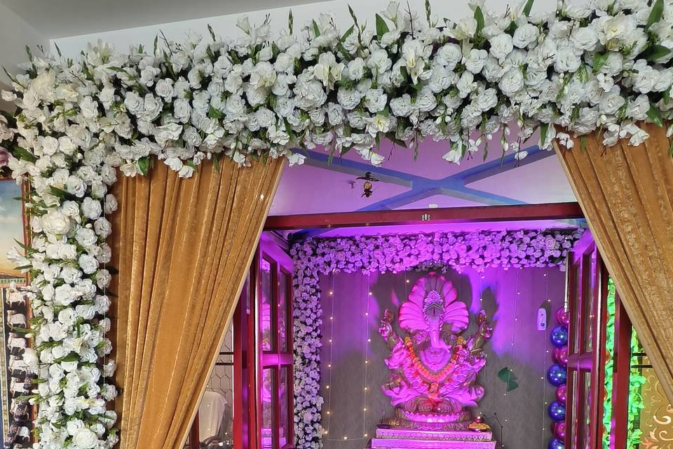 Entrance decor