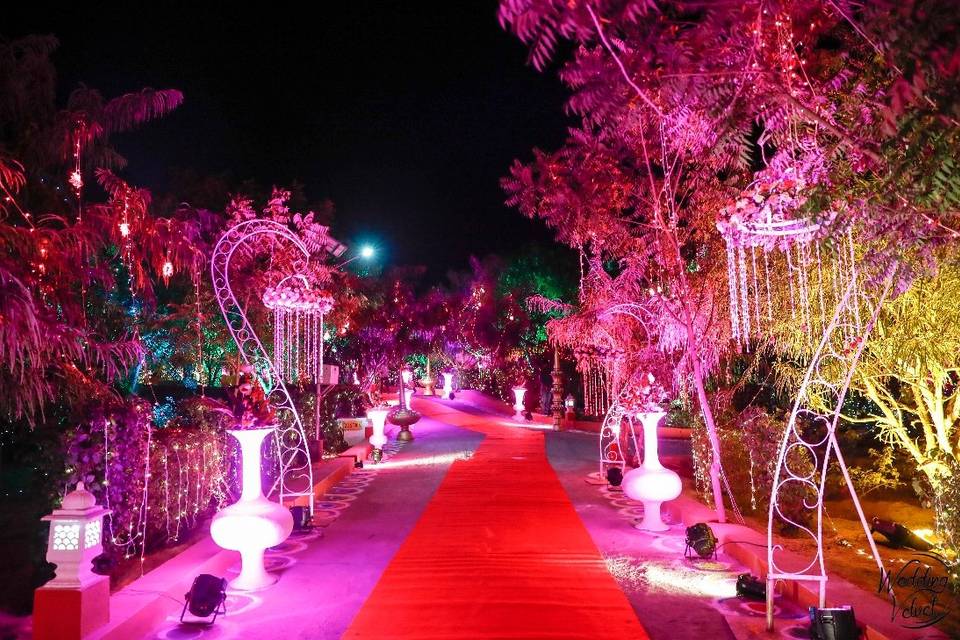Wedding Lawn Entrance