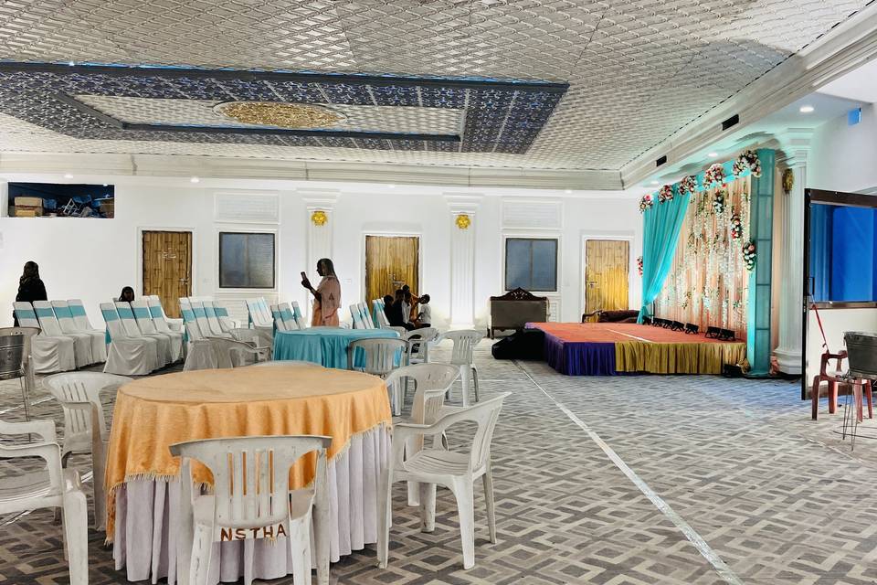 Banquet hall stage