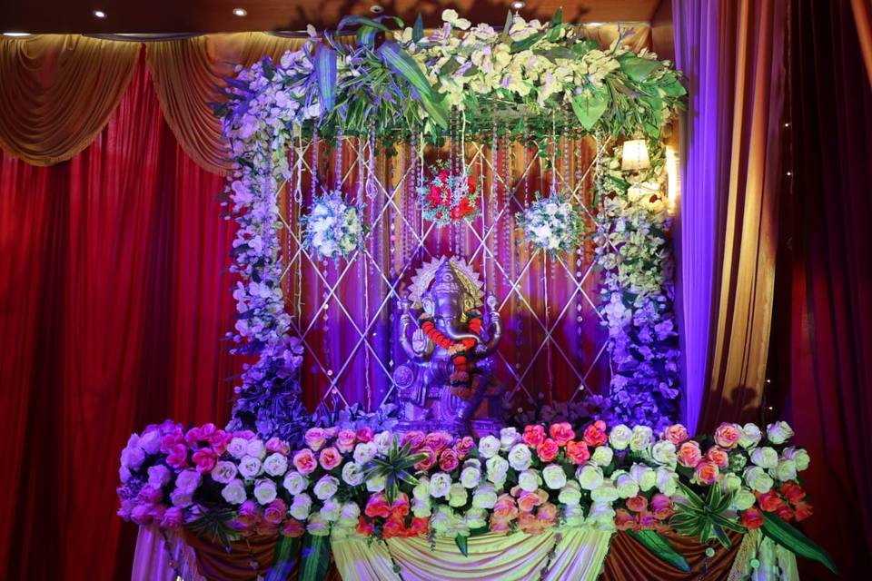 Entrance decor