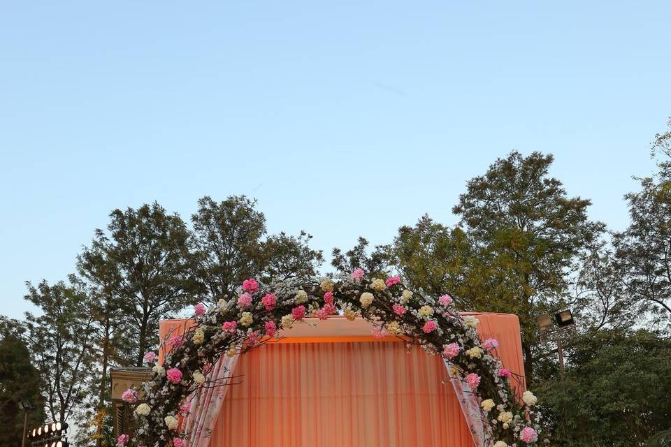 Sundowner Wedding Decor