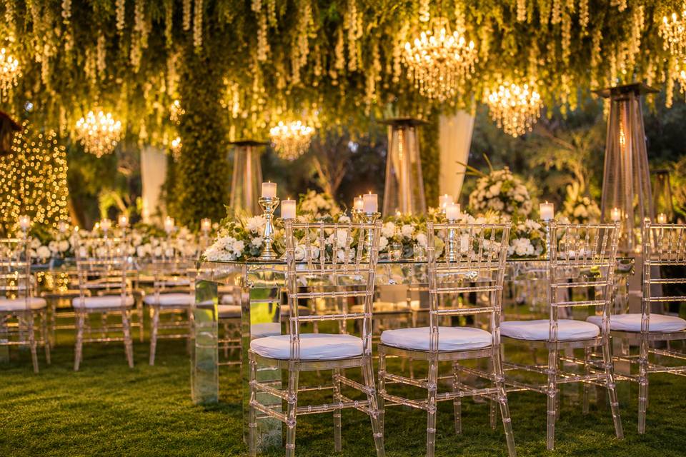 Cocktail Dinner DEcor