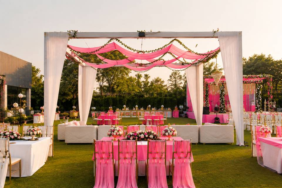 Lawn Area Wedding Lounge