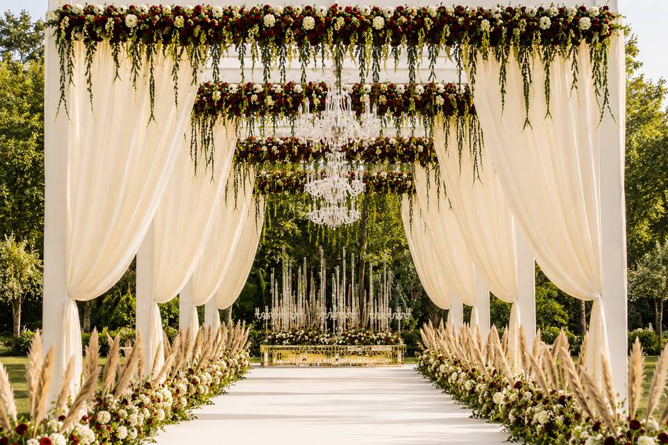 Lunch Wedding entry gate
