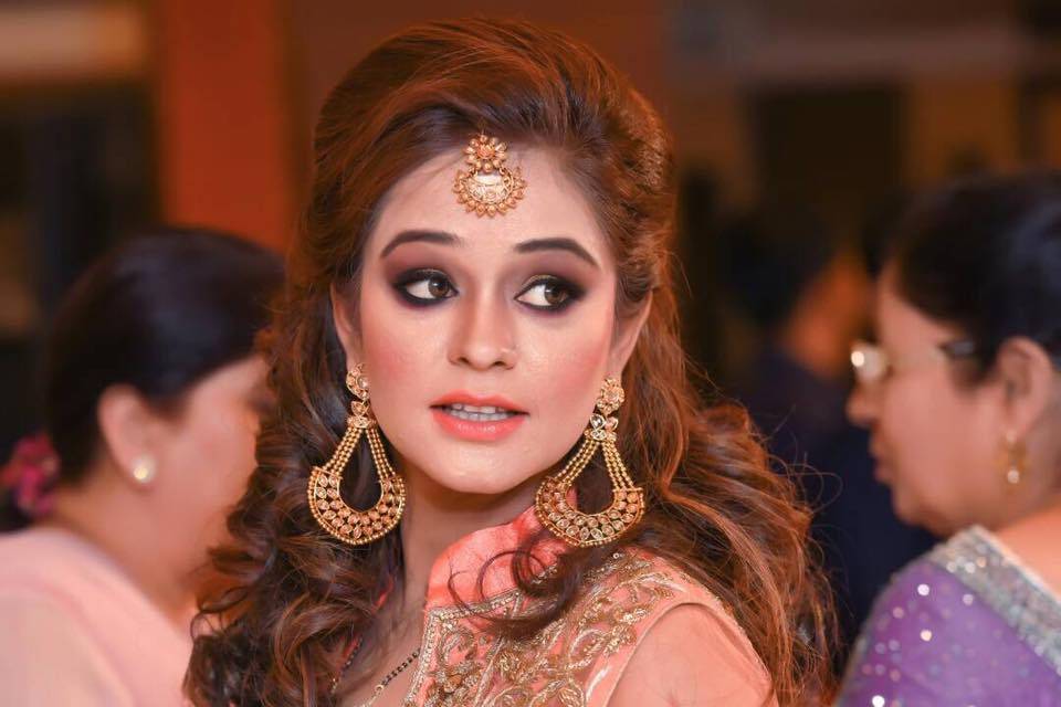 Sumit Professional Makeup Artist