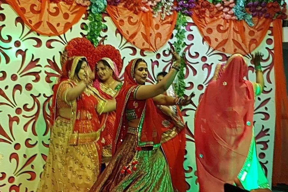 Wedding Choreographer Kanpur - Frolic