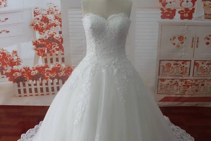 Wedding dress