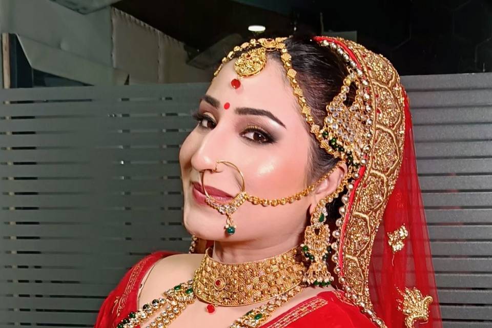 makeup artist in pathankot