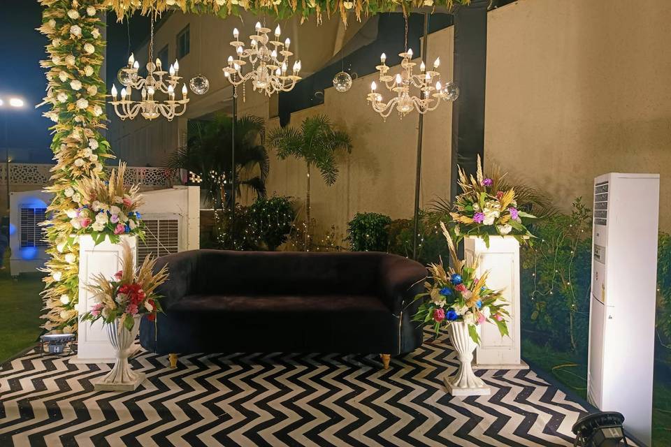 Entrance decor