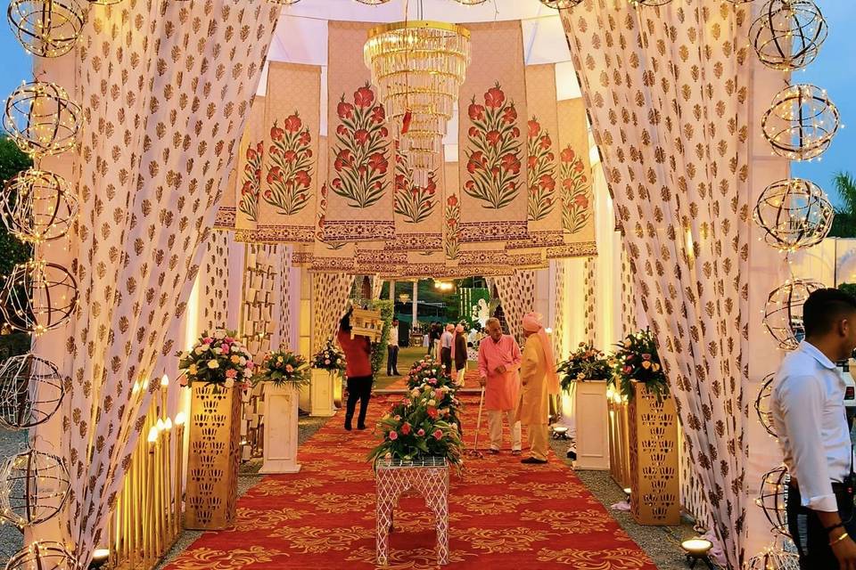 Entrance decor