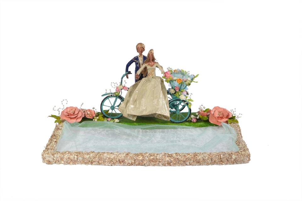 Couple on cycle platter