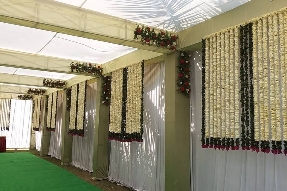 Entrance decor