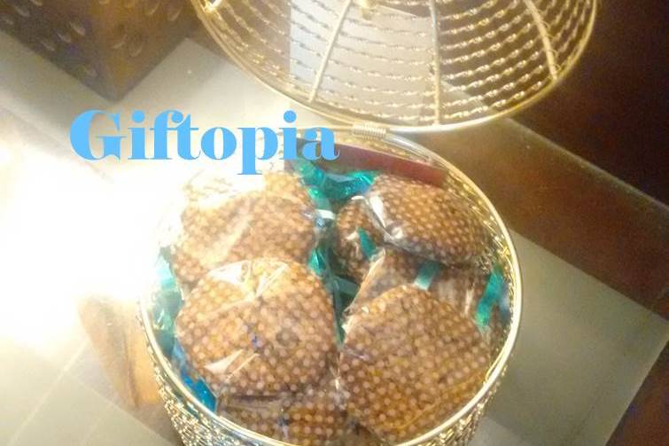 Golden Cookies Pitara