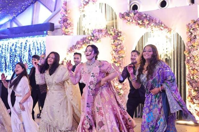 ShaadiDotDance