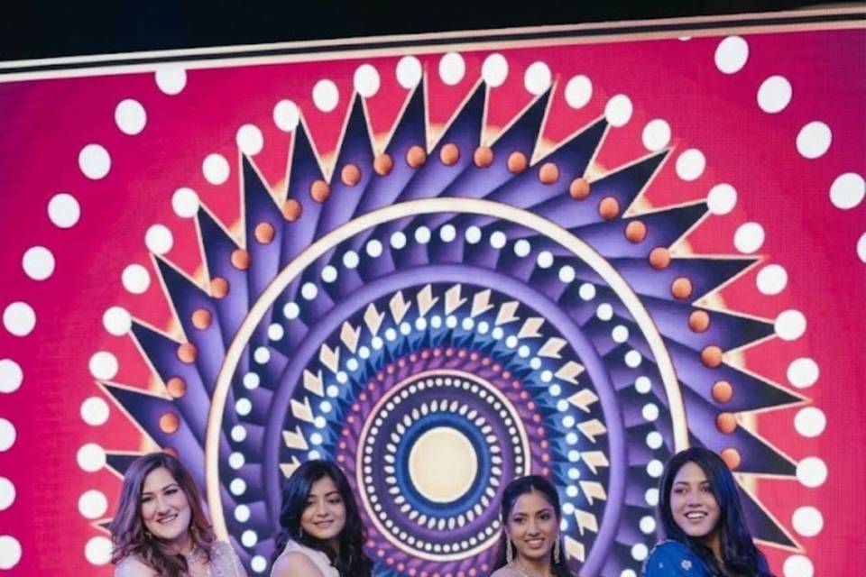 Girls dance