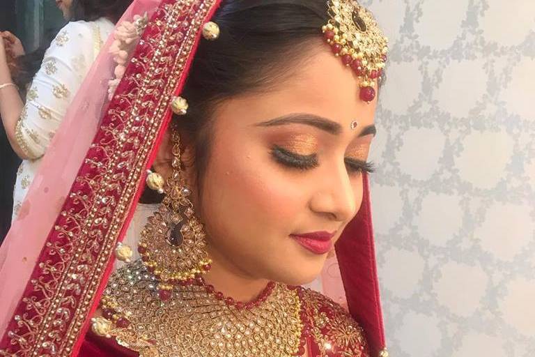 Bridal makeup