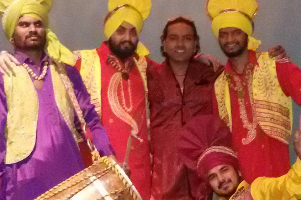 Dhol and bhangra group