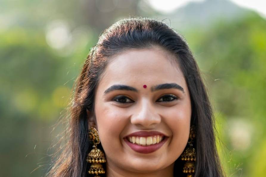 Niyati Sheravia Makeup Artist