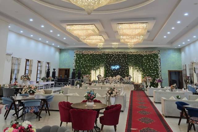 Banquet hall