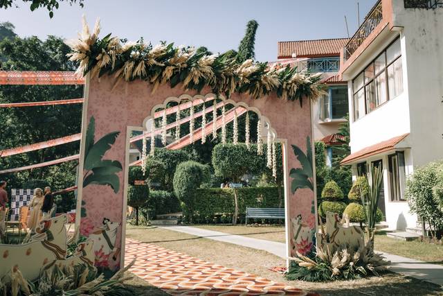 Entrance decor