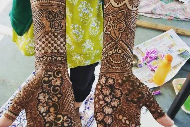 Gagan Mehndi Artist