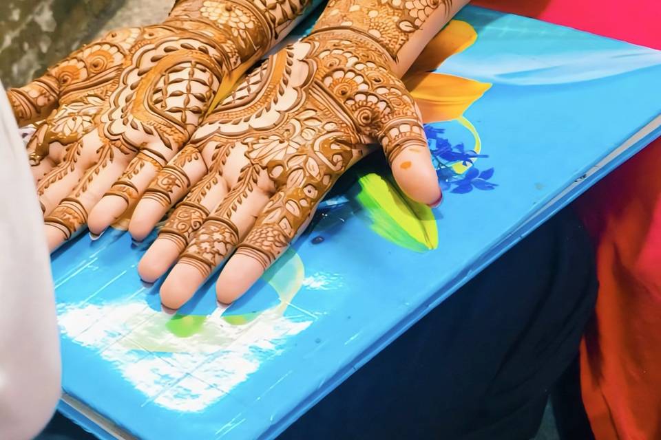 Professional Bridal Mehndi