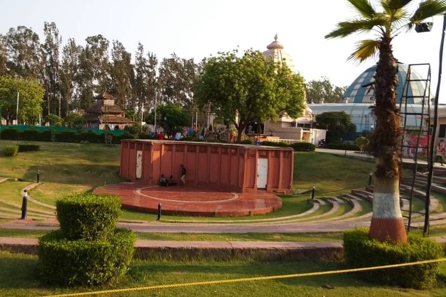 Vrindavan Chandrodaya Mandir