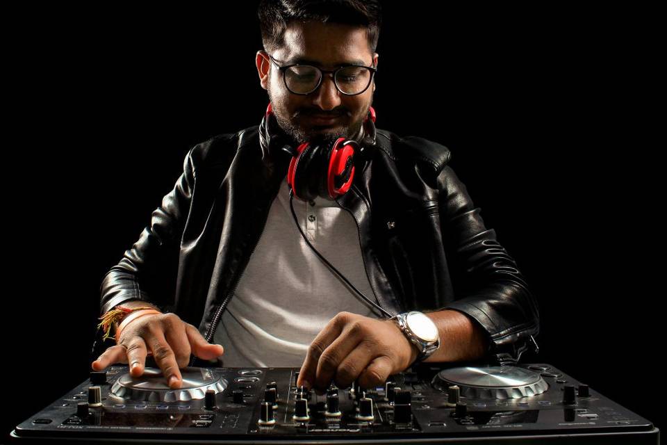 DJ Manthan