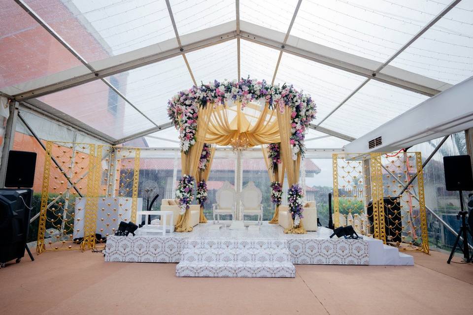 Monsoon Wedding Lawns Decor