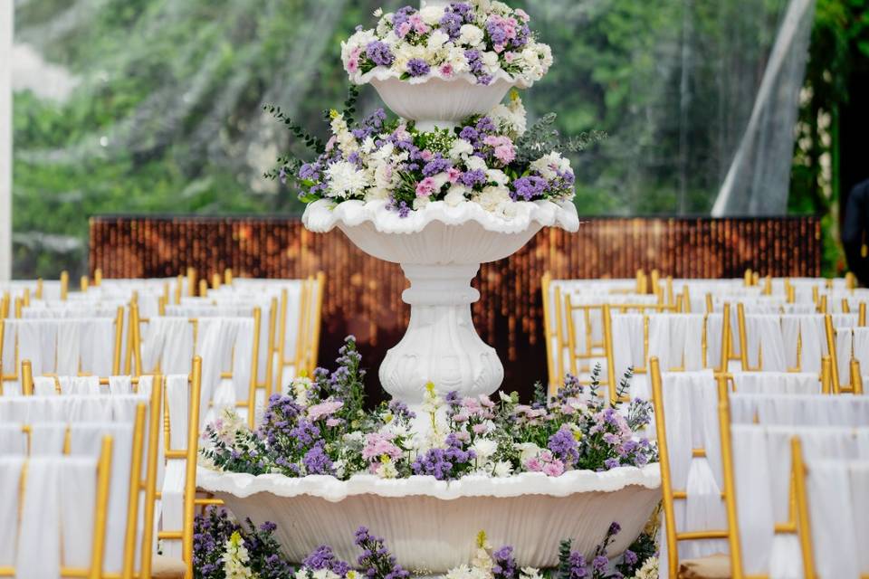Monsoon Wedding Lawns Decor