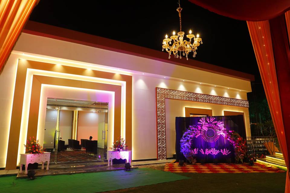 Entrance decor