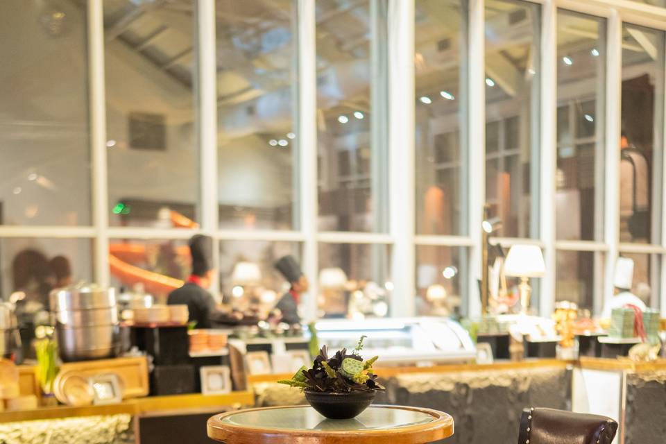 Cocktail Seating Decor