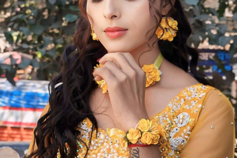 Haldi look for bold brides