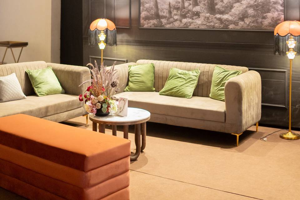 Lounge Decor