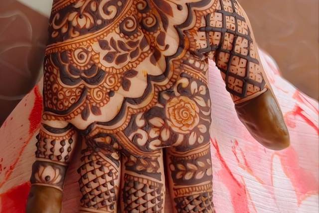 The Henna Stroke