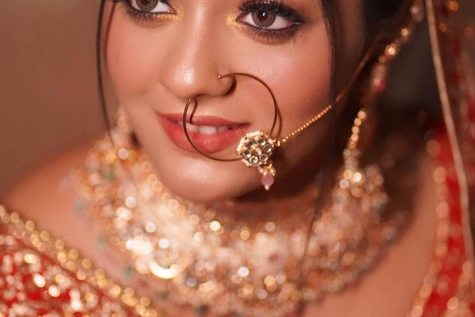 Anjali Sawan Makeup Artist