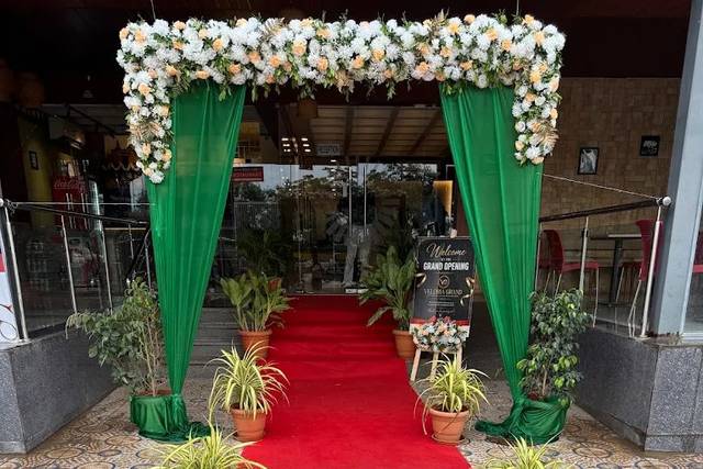 Entrance decor