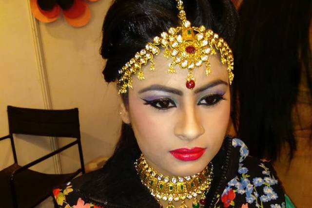 Zoya Beauty Salon - Price & Reviews | Ahmedabad Makeup Artist