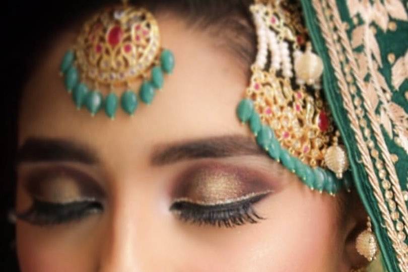 Bridal makeup