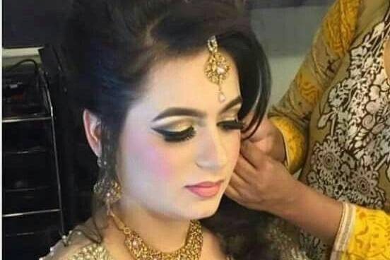 Bridal makeup