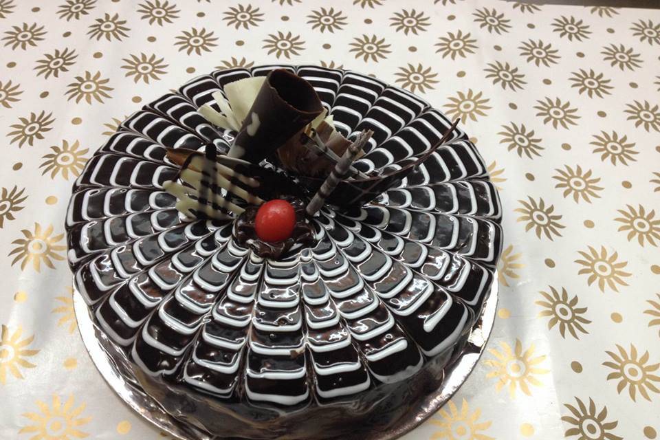 Flying Cakes, Noida - Wedding Cake - Sector 62, Noida - Weddingwire.in