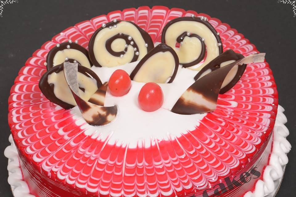 Send Cakes from Bakeries in Noida